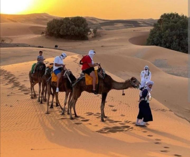 Desert Berber Camp Merzouga Buitenkant foto